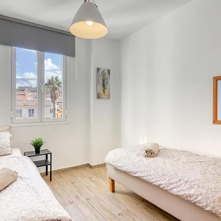 Cozy Retreat With Ocean Views, Private Terrace & Ensuite * Los Realejos