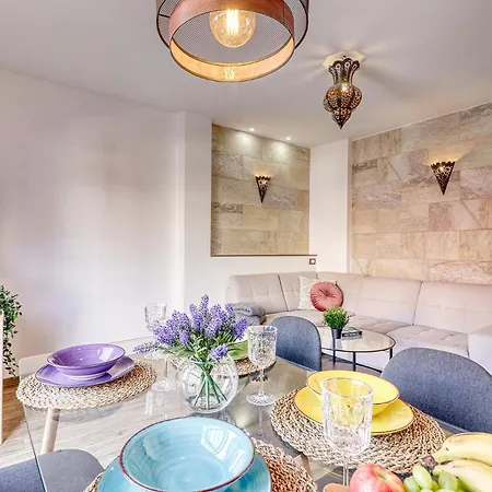 Cozy Retreat With Ocean Views, Private Terrace & Ensuite * Los Realejos