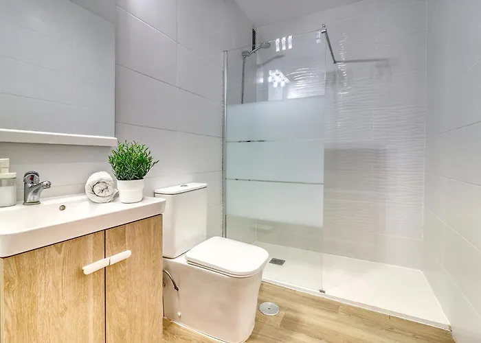 Cozy Retreat With Ocean Views, Private Terrace & Ensuite * Los Realejos