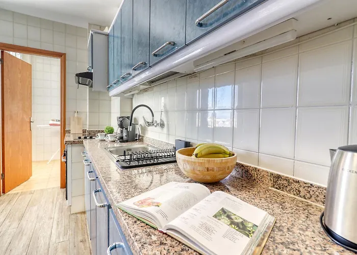 Lägenhet Cozy Retreat With Ocean Views, Private Terrace & Ensuite Los Realejos